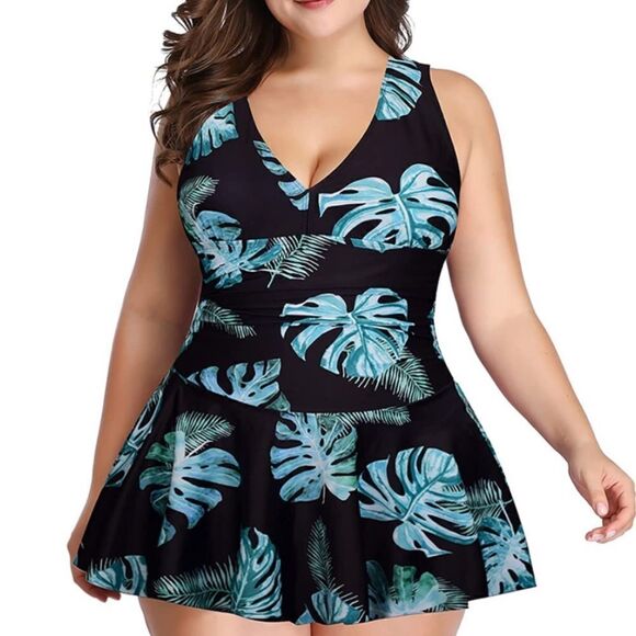 Women’s Plus Sized Tankini Swimsuit 2 Piece Flattering Ruched Sides Size 16 NEW - Picture 1 of 14